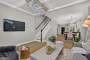 810 N Carey St, Baltimore, MD 21217 - Photo 10