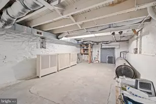 2500 N Calvert St, Baltimore, MD 21218 - Photo 26