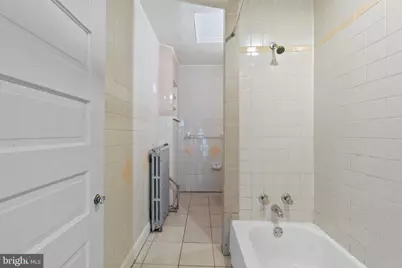 200 W Lorraine Avenue, Baltimore, MD 21211 - Photo 14