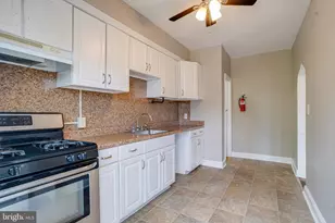 4299 Falls Rd, Baltimore, MD 21211 - Photo 16