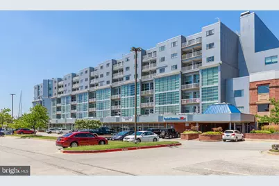 2702 Lighthouse Pt E #617, Baltimore, MD 21224 - Photo 2