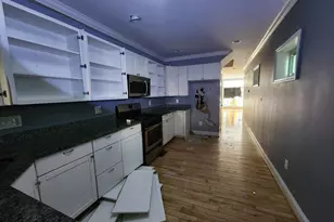 2036 E Fayette St, Baltimore, MD 21231 - Photo 12