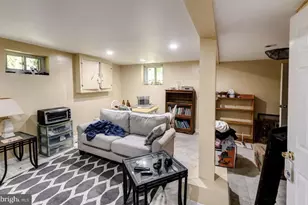2900 Haverford Rd, Baltimore, MD 21216 - Photo 12