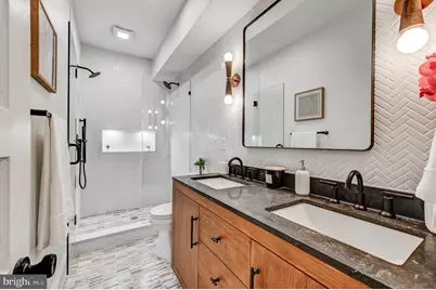 144 Ellwood Avenue S, Baltimore, MD 21224 - Photo 22