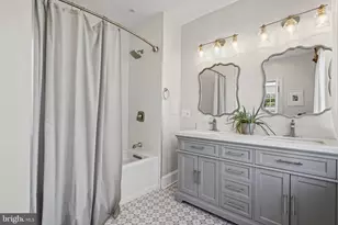 203 E 39th St, Baltimore, MD 21218 - Photo 28