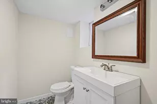 203 E 39th St, Baltimore, MD 21218 - Photo 44