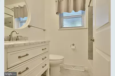 4410 Falls Bridge Drive #J, Baltimore, MD 21211 - Photo 14