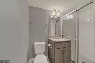 813 S Robinson St, Baltimore, MD 21224 - Photo 22