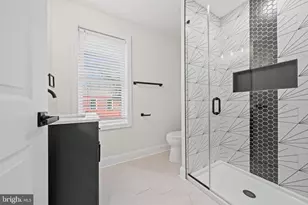 2013 Barclay St, Baltimore, MD 21218 - Photo 18