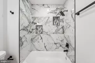702 N Lakewood Ave, Baltimore, MD 21205 - Photo 20
