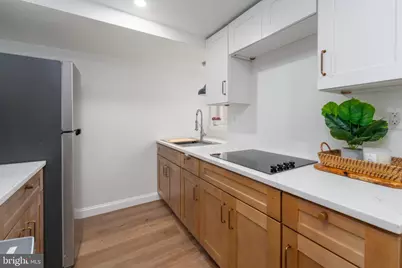 443 W 23rd Street, Baltimore, MD 21211 - Photo 32