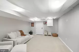 4327 Falls Rd, Baltimore, MD 21211 - Photo 22