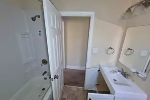 508 E 23rd St, Baltimore, MD 21218 - Photo 16