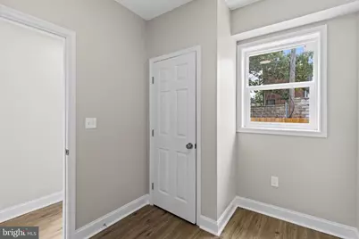 700 N Lakewood Avenue, Baltimore, MD 21205 - Photo 8