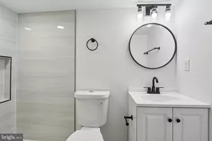 3700 Chatham Rd, Baltimore, MD 21215 - Photo 16