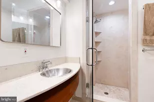 1025 S Bouldin St, Baltimore, MD 21224 - Photo 14