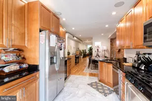 1025 S Bouldin St, Baltimore, MD 21224 - Photo 8