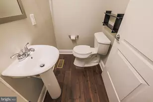 27 S East Ave N, Baltimore, MD 21224 - Photo 24