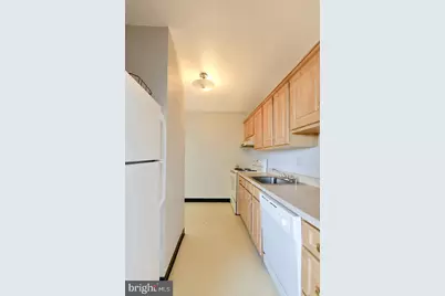 1 E University Parkway #908, Baltimore, MD 21218 - Photo 8