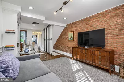 620 Port S, Baltimore, MD 21224 - Photo 2