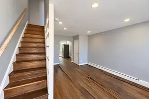 2857 Edgecombe Cir N, Baltimore, MD 21215 - Photo 2