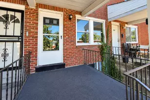 2857 Edgecombe Cir N, Baltimore, MD 21215 - Photo 8
