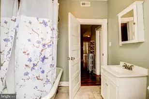 2216 Linden Ave, Baltimore, MD 21217 - Photo 8