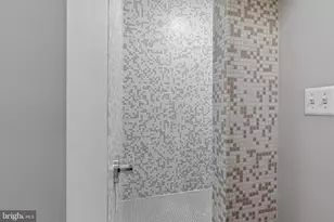 804 Ploy St, Baltimore, MD 21201 - Photo 20