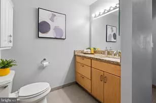 804 Ploy St, Baltimore, MD 21201 - Photo 18