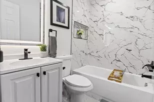 2302 N Rosedale St, Baltimore, MD 21216 - Photo 12