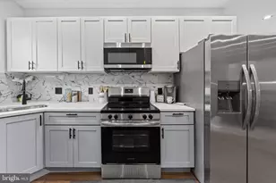 2302 N Rosedale St, Baltimore, MD 21216 - Photo 8