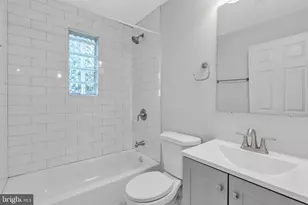1100 Mt Holly St, Baltimore, MD 21229 - Photo 32