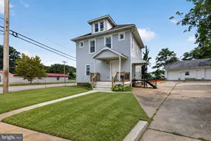3201 Magnolia Ave, Baltimore, MD 21227 - Photo 1
