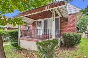 4579 Derby Manor Dr, Baltimore, MD 21215 - Photo 2