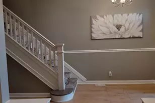 502 Lyndhurst St, Baltimore, MD 21229 - Photo 2