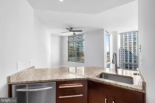 675 S President St, Baltimore, MD 21202 - Photo 12