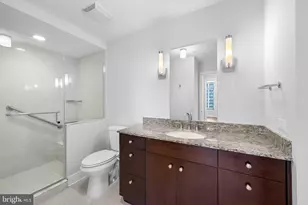675 S President St, Baltimore, MD 21202 - Photo 16