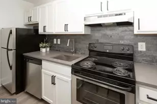 1038 N Calvert St, Baltimore, MD 21202 - Photo 2
