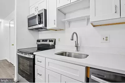 144 W Barre Street, Baltimore, MD 21201 - Photo 8
