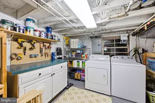 711 S Curley St, Baltimore, MD 21224 - Photo 40