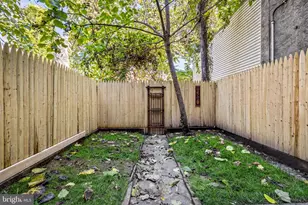 1731 McCulloh St, Baltimore, MD 21217 - Photo 38