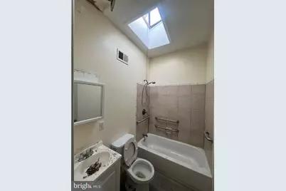 2406 E Hoffman Street, Baltimore, MD 21213 - Photo 2