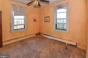 1902 N Forest Park Ave, Baltimore, MD 21207 - Photo 12