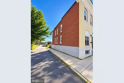 2421 E Hoffman Street, Baltimore, MD 21213 - Photo 2