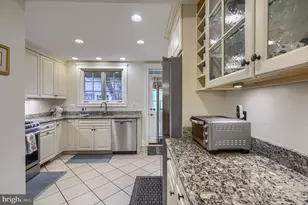 3409 Oakenshaw Pl, Baltimore, MD 21218 - Photo 18