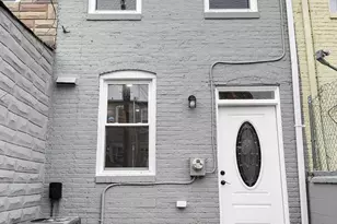 29 N Linwood Ave, Baltimore, MD 21224 - Photo 32