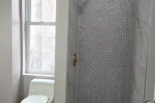 527 E 20th St, Baltimore, MD 21218 - Photo 16