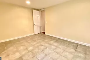 1004 Iris Ave, Baltimore, MD 21205 - Photo 16