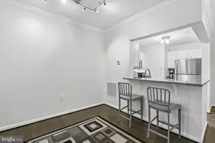 23 Pierside Dr, Baltimore, MD 21230 - Photo 12