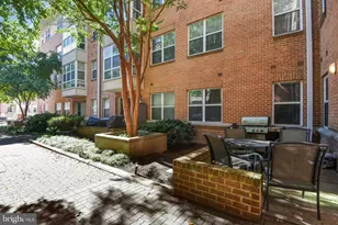 23 Pierside Dr, Baltimore, MD 21230 - Photo 34